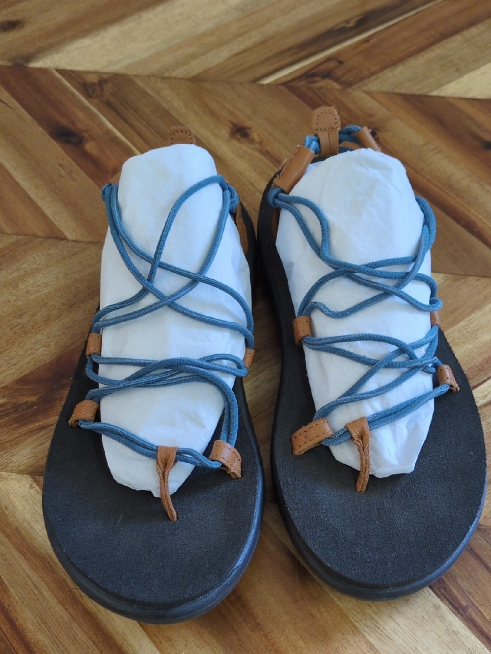 Teva Voya Infinity Sandals Blue Bungee Cord Strappy Flat Outdoor Shoe